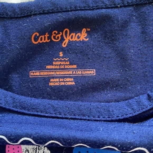 Cat & Jack Matching Pajama Set size Small - Picture 3 of 9